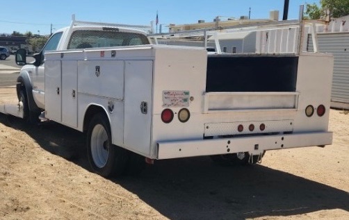 2006 FORD F-450 XL SUPER DUTY UTILITY - Image 2